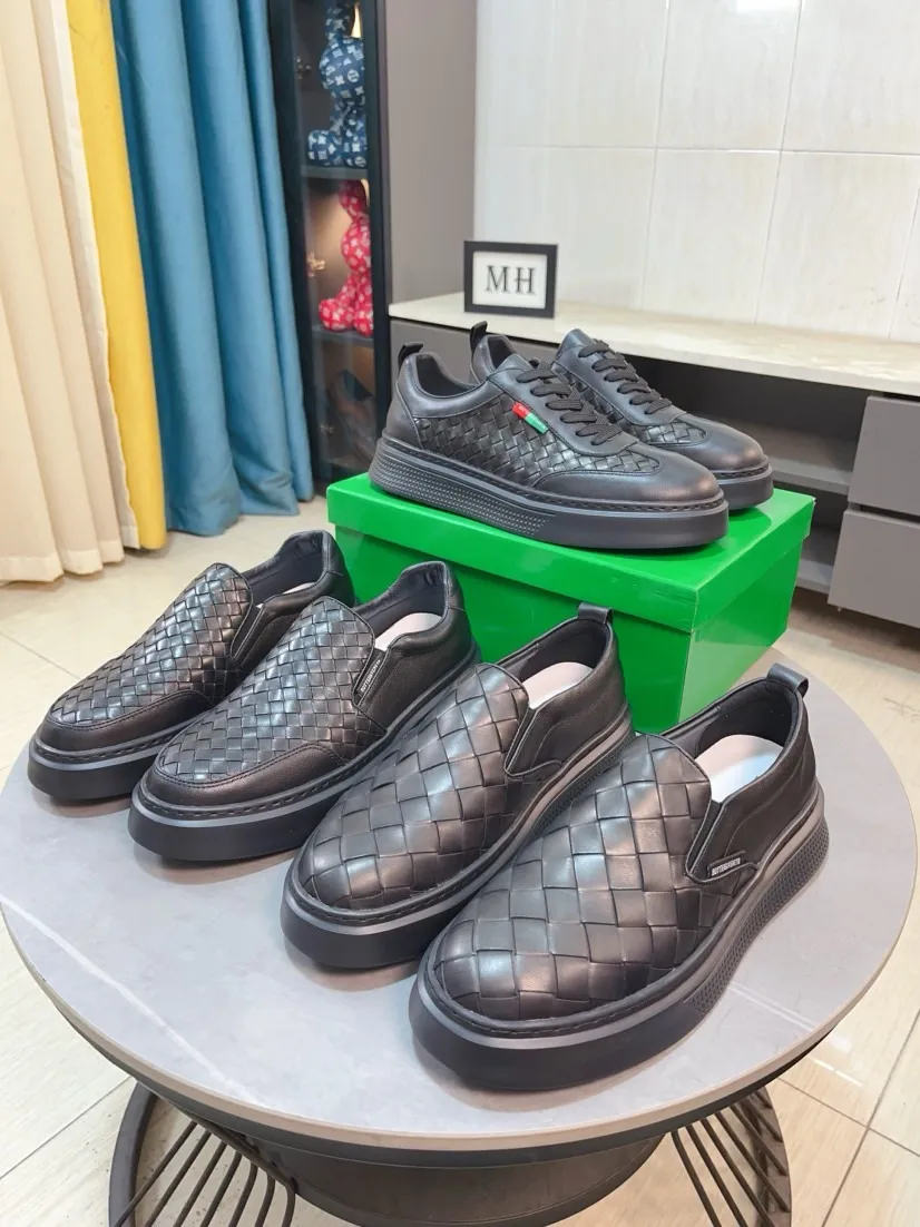 Men's men's shoes 💰500🌸🌸[bv~Bottega Veneta] 2024 classic spring and autumn trend models are on the market. The same style as the official website. Counter quality [strong][strong][strong] Selected first-layer cowhide woven, high-end atmosphere, silk cowhide lining, super cost-effective model. Original wear-resistant outsole. Fine workmanship. The upper layer of materials is used. The quality is visible. Hurry up and get started. Shoe sizes 38 to 44